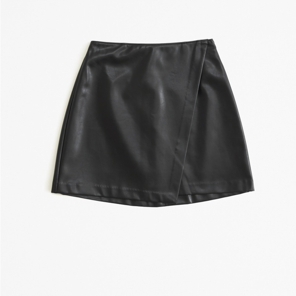 Abercrombie & Fitch Scarlett Vegan Leather Wrap Mini Skort